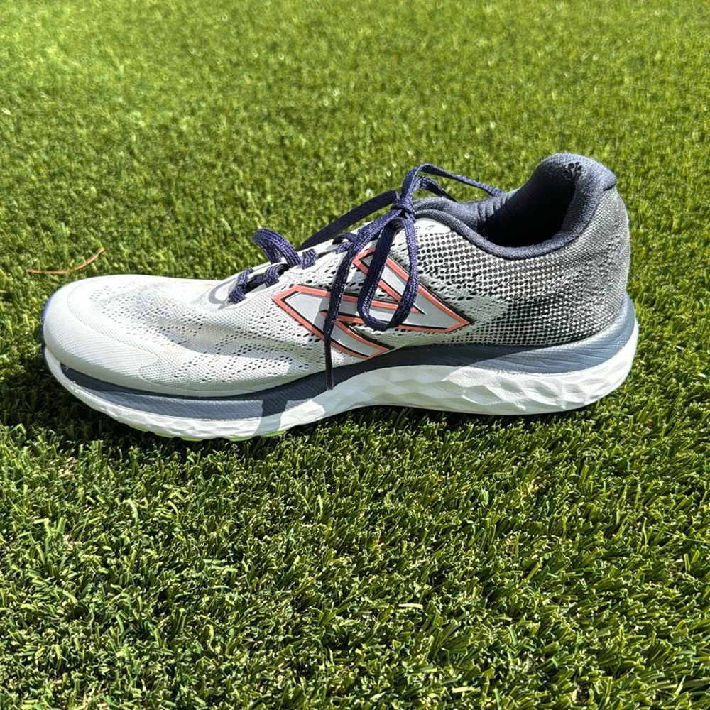 New Balance Fresh Foam 680v7 in Arctic Fox Outerspace - Picture 7 of 10